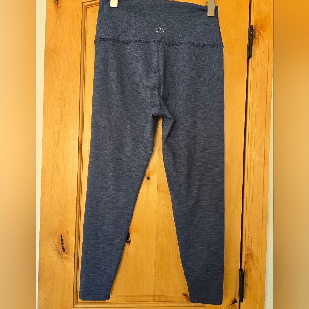 Beyong Yoga Space Dye Navy Leggings XL